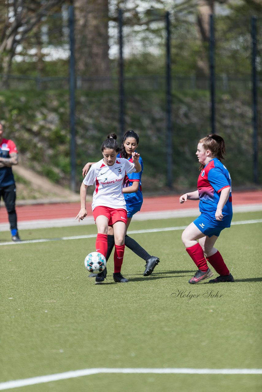 Bild 79 - wCJ Walddoerfer 2 - VfL Pinneberg 2 : Ergebnis: 7:0